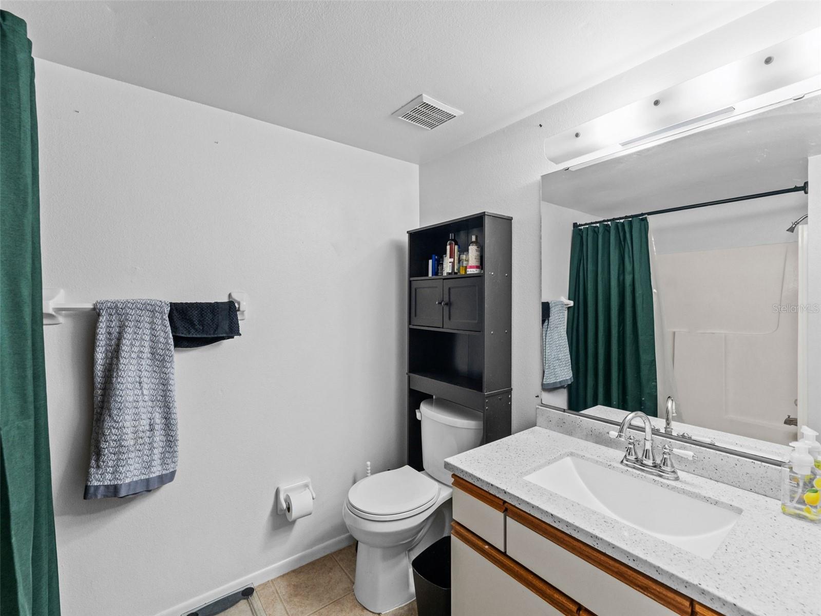 GARDEN VILLAS CONDO PH 01 - Residential