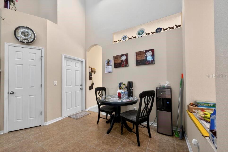 KENSINGTON ISLE - Residential