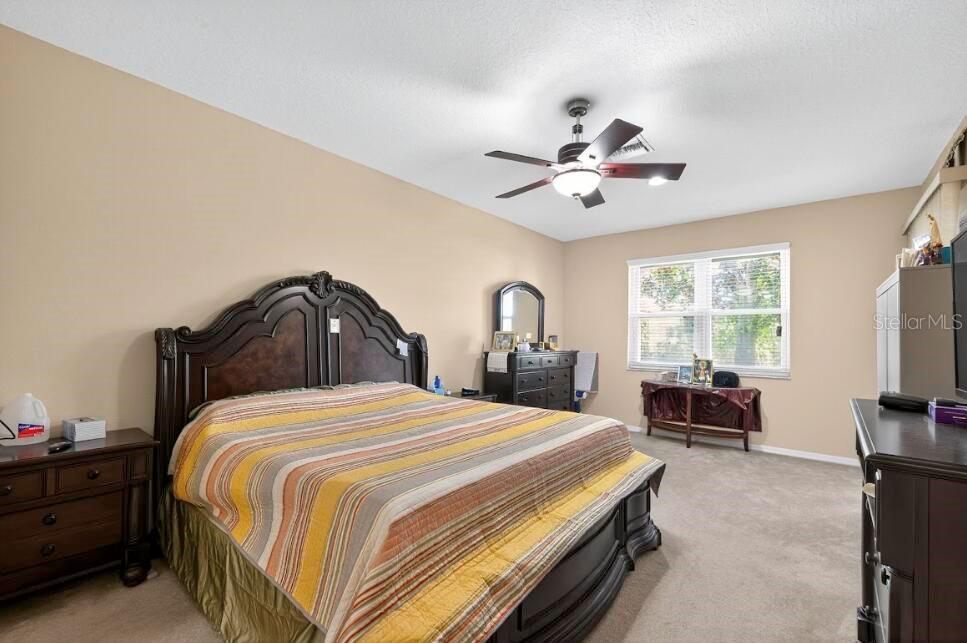 KENSINGTON ISLE - Residential