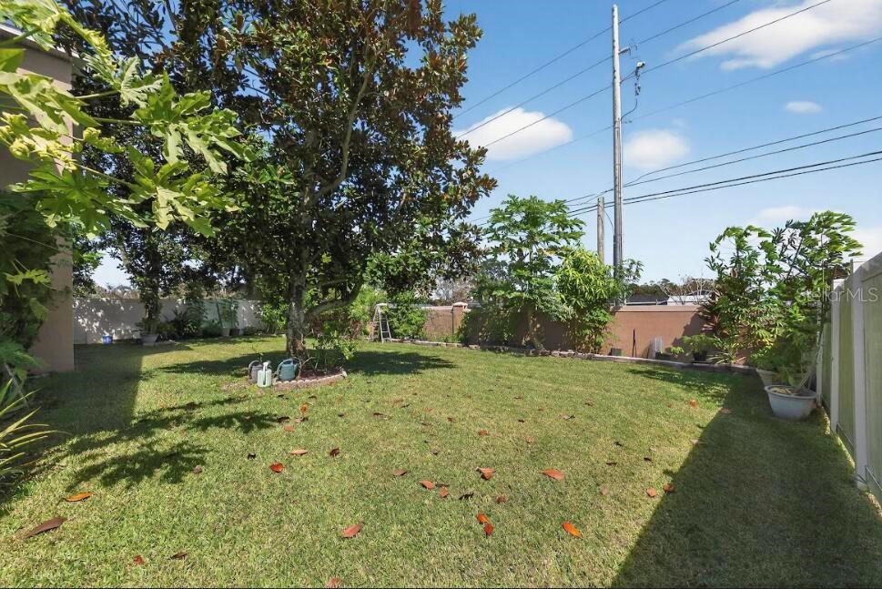 KENSINGTON ISLE - Residential