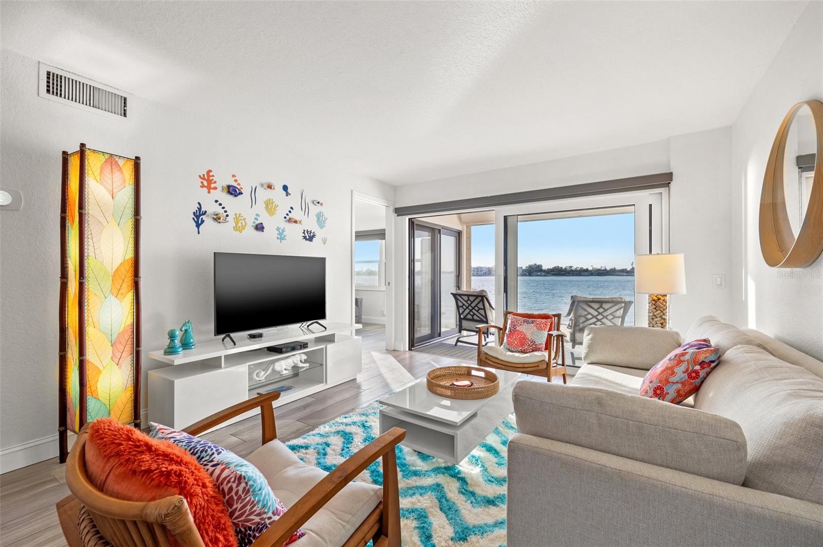 6265 SUN BOULEVARD 101