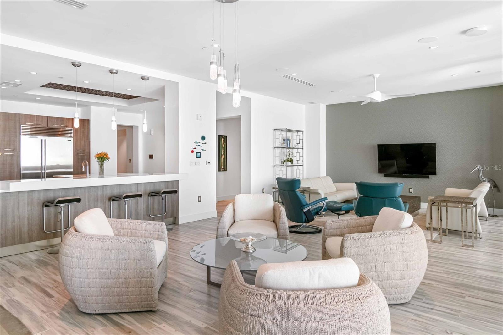 INFINITY ON LONGBOAT KEY - Residential