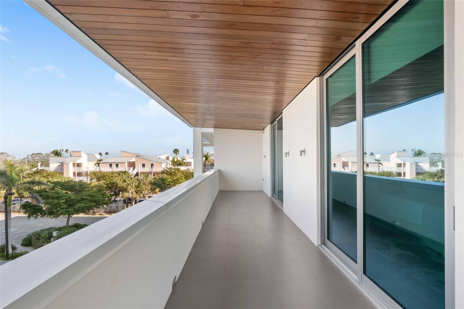 INFINITY ON LONGBOAT KEY - Residential