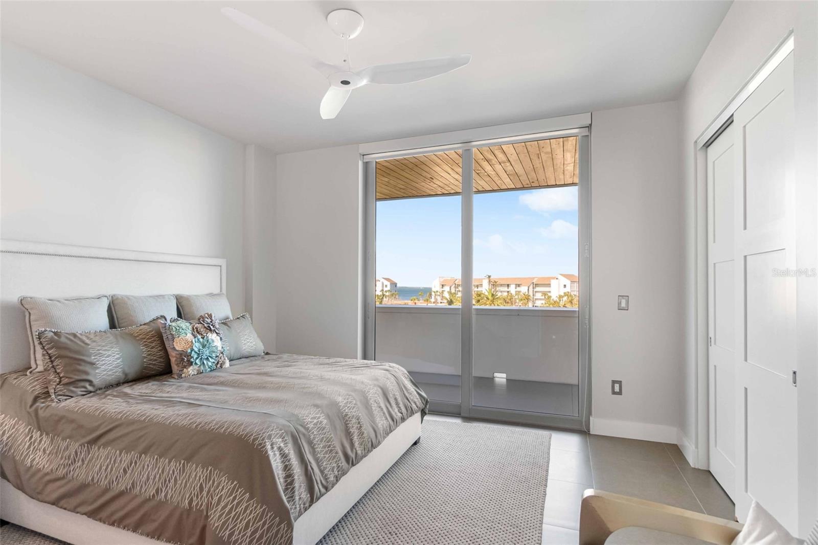 INFINITY ON LONGBOAT KEY - Residential