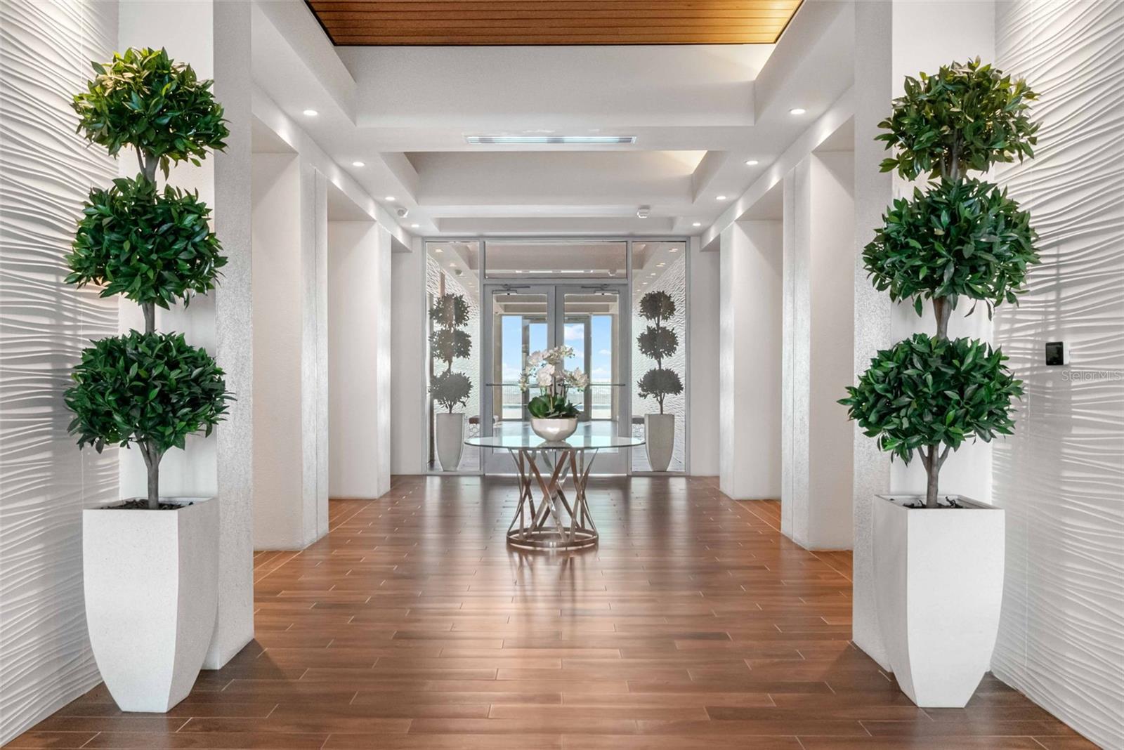 INFINITY ON LONGBOAT KEY - Residential