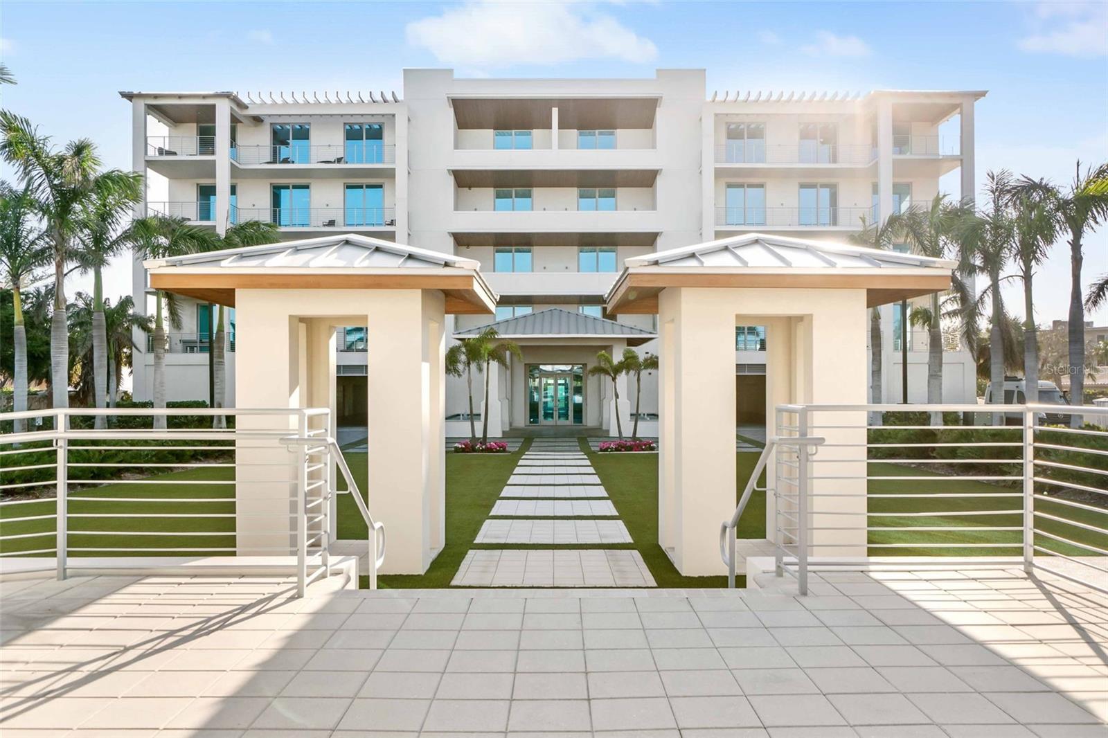 INFINITY ON LONGBOAT KEY - Residential