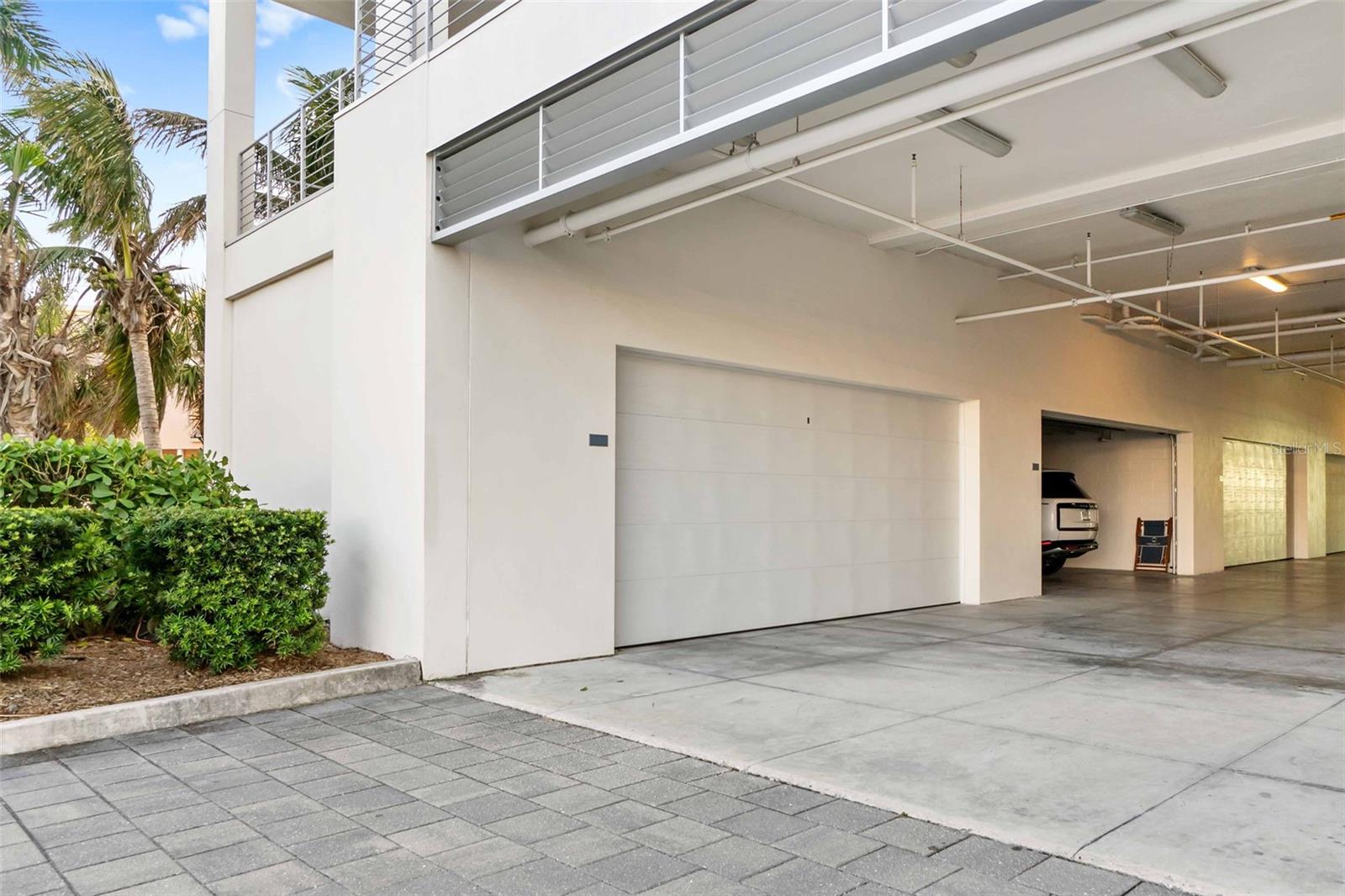 INFINITY ON LONGBOAT KEY - Residential