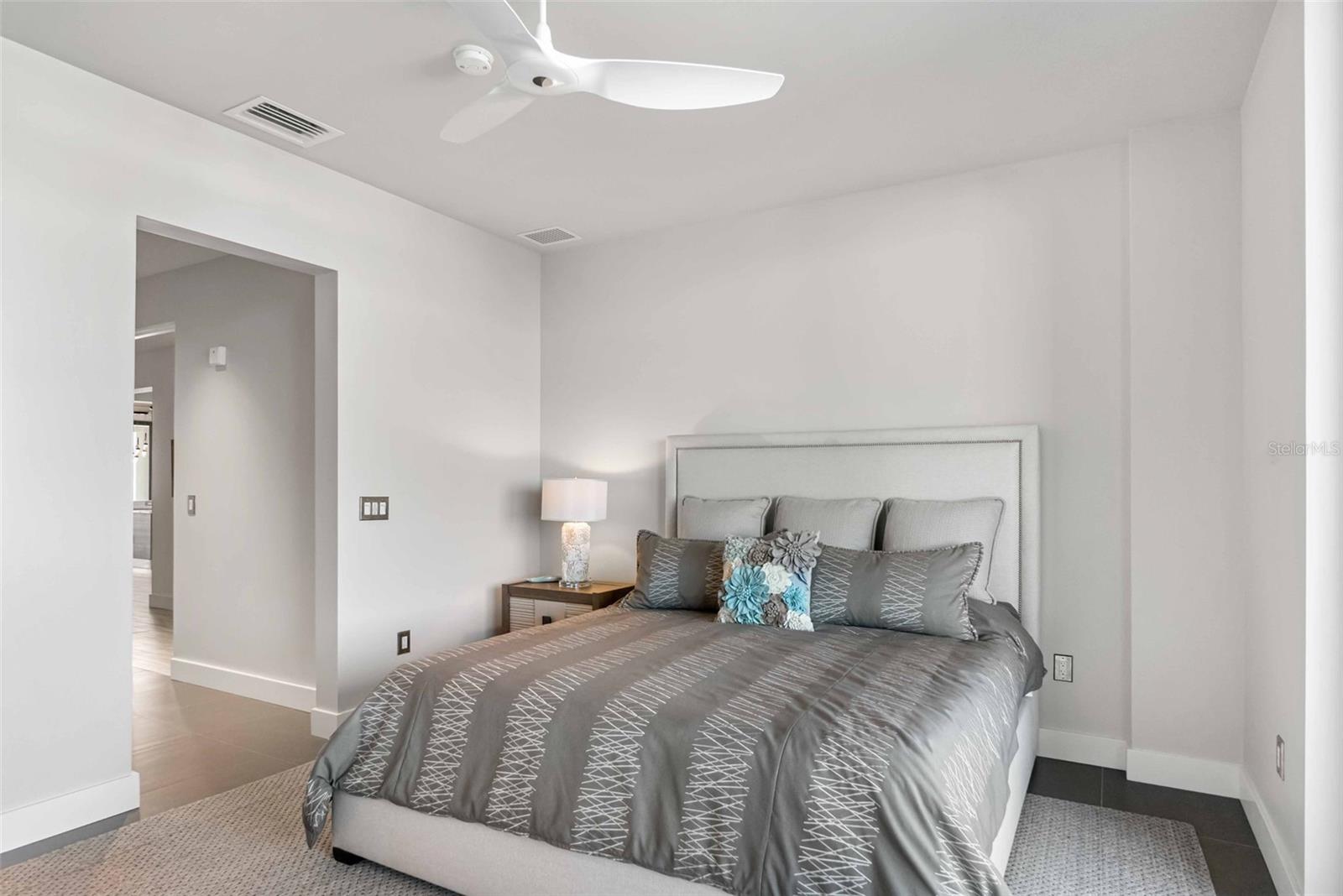 INFINITY ON LONGBOAT KEY - Residential