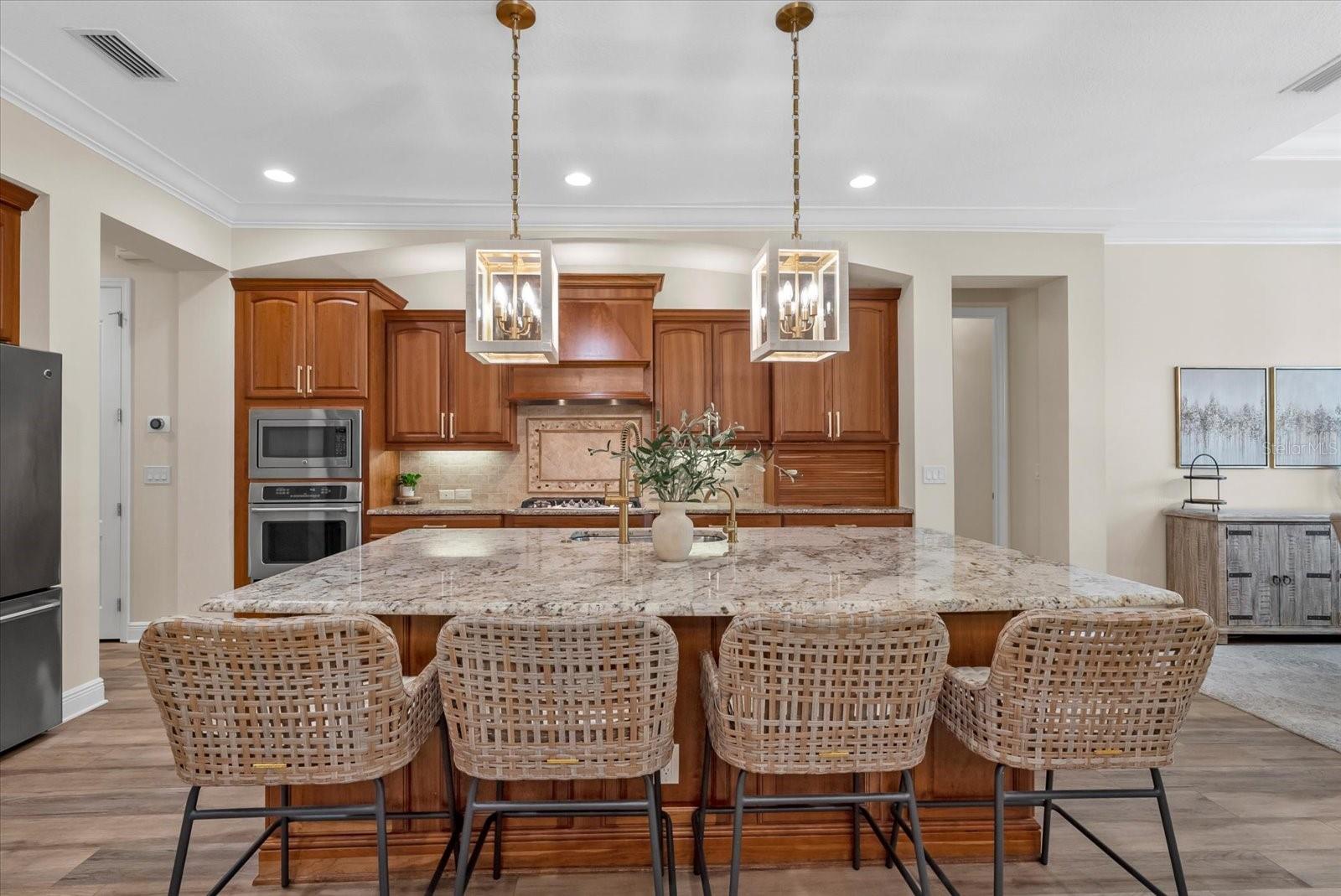 COUNTRY CLUB EAST AT LAKEWD RNCH RR - Residential