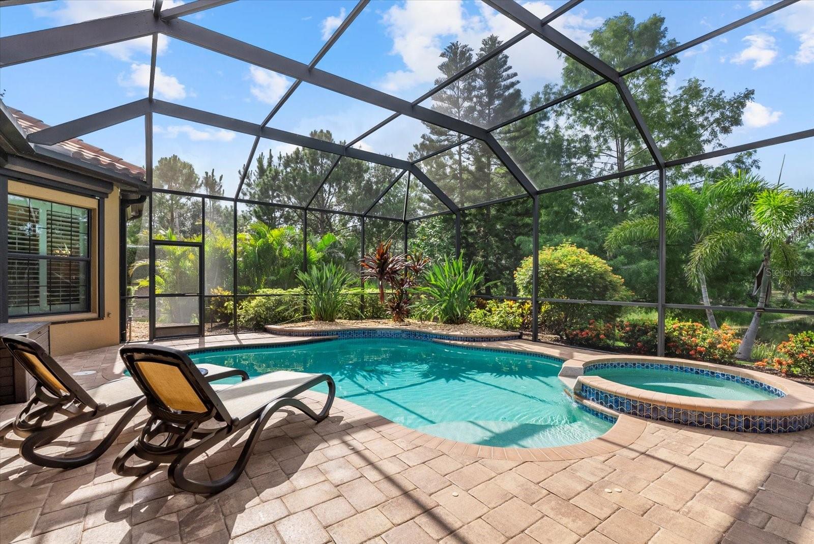 COUNTRY CLUB EAST AT LAKEWD RNCH RR - Residential