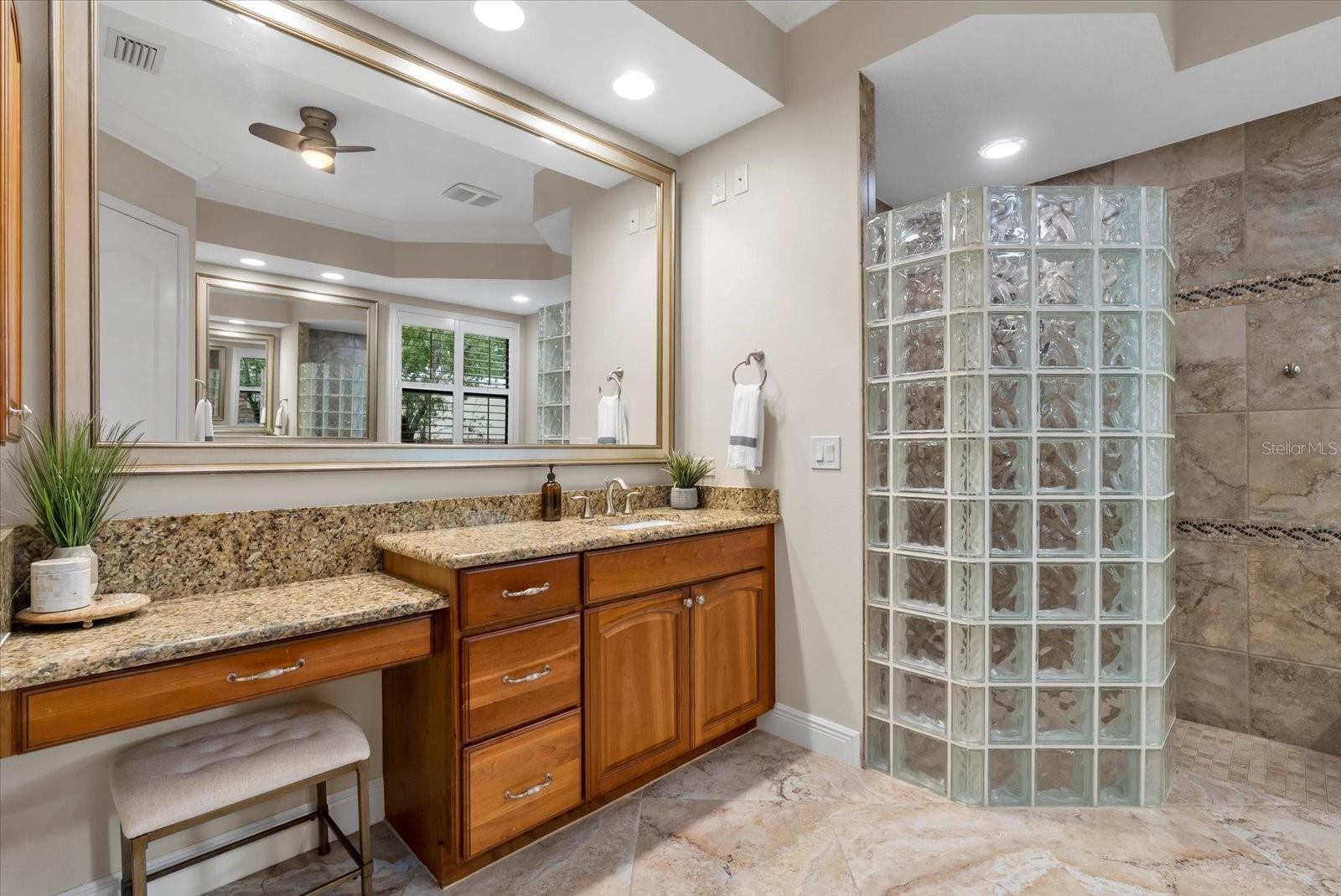 COUNTRY CLUB EAST AT LAKEWD RNCH RR - Residential