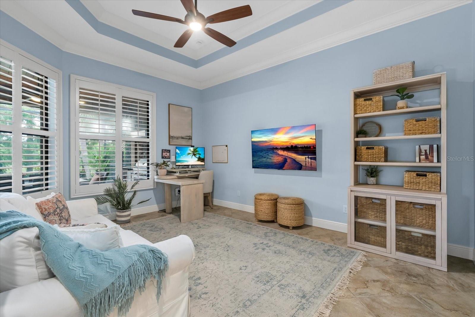 COUNTRY CLUB EAST AT LAKEWD RNCH RR - Residential