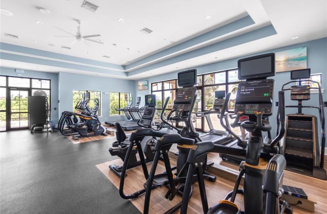 COUNTRY CLUB EAST AT LAKEWD RNCH RR - Residential