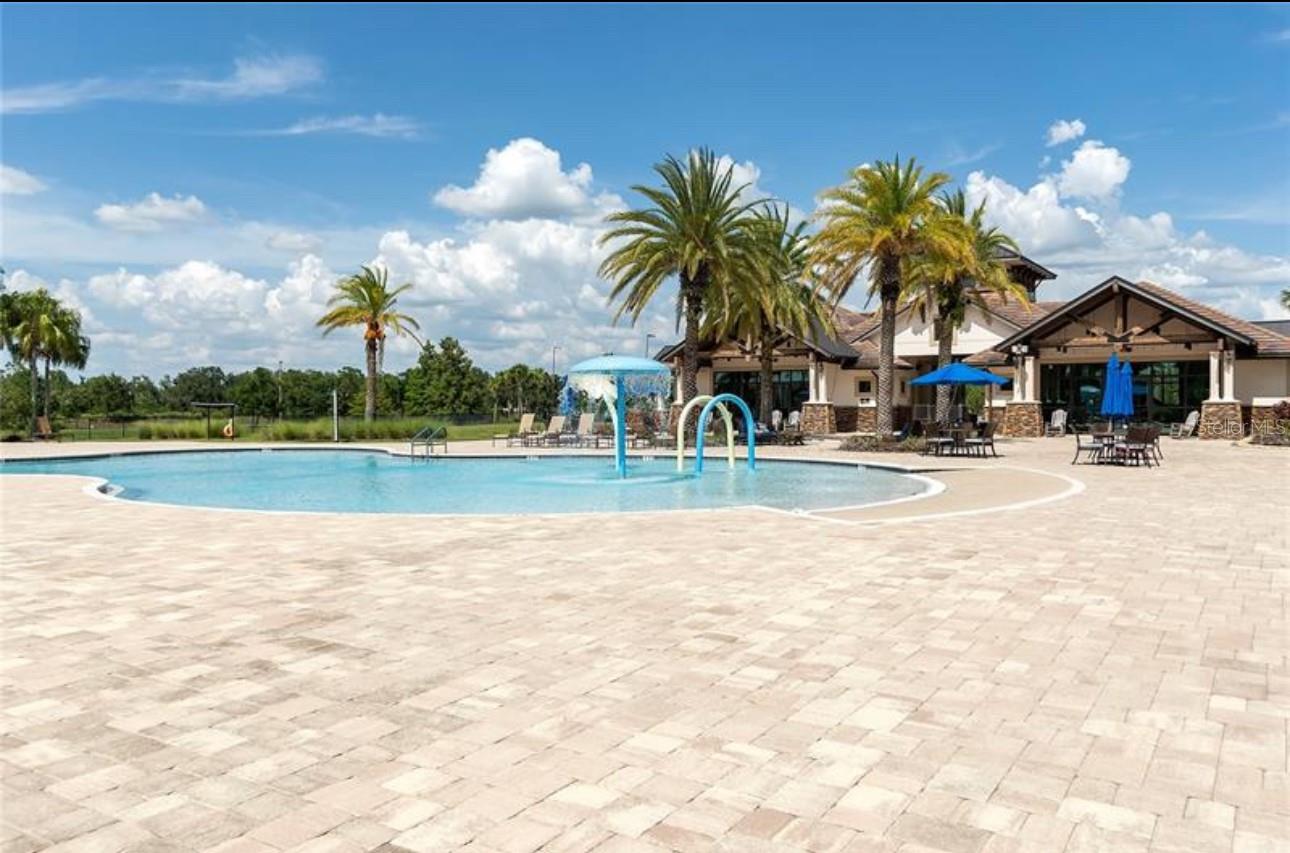 COUNTRY CLUB EAST AT LAKEWD RNCH RR - Residential