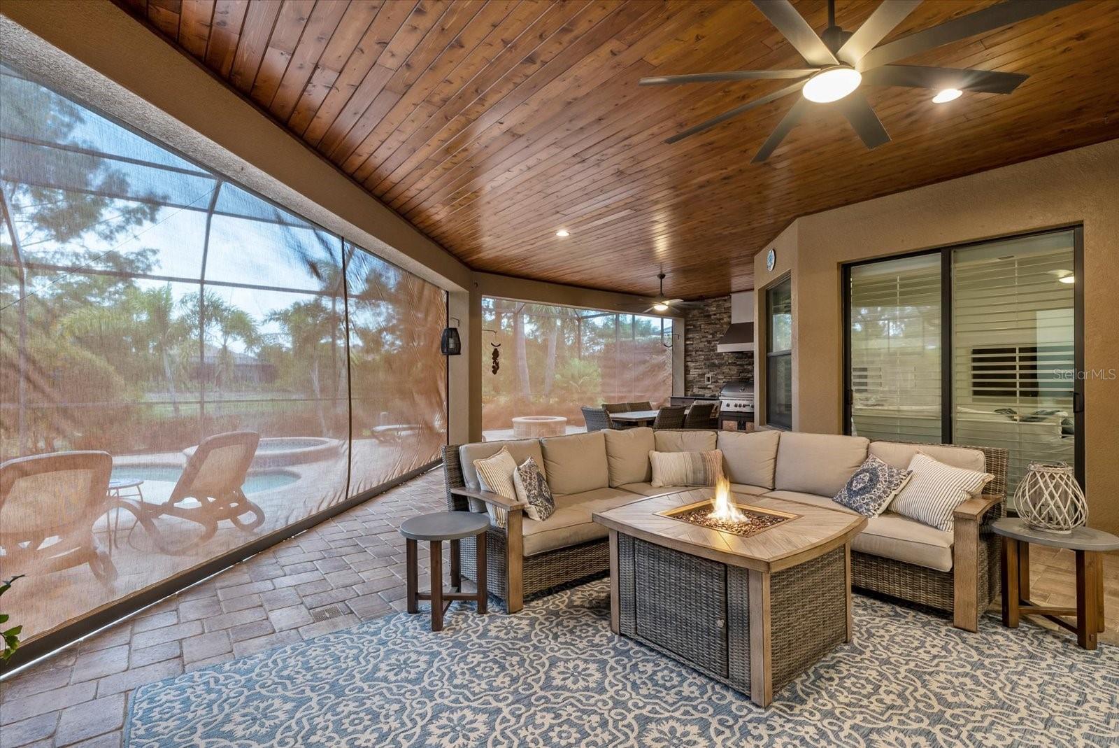 COUNTRY CLUB EAST AT LAKEWD RNCH RR - Residential