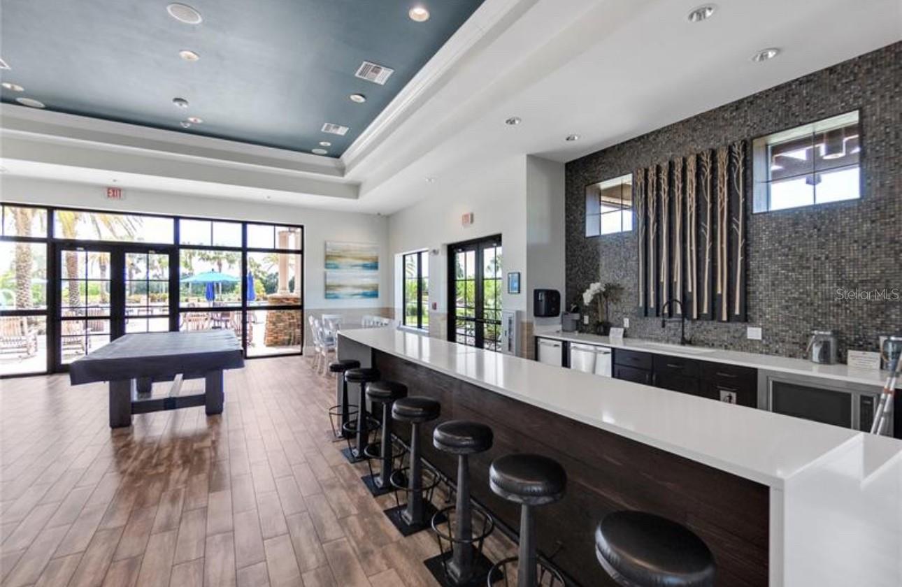 COUNTRY CLUB EAST AT LAKEWD RNCH RR - Residential