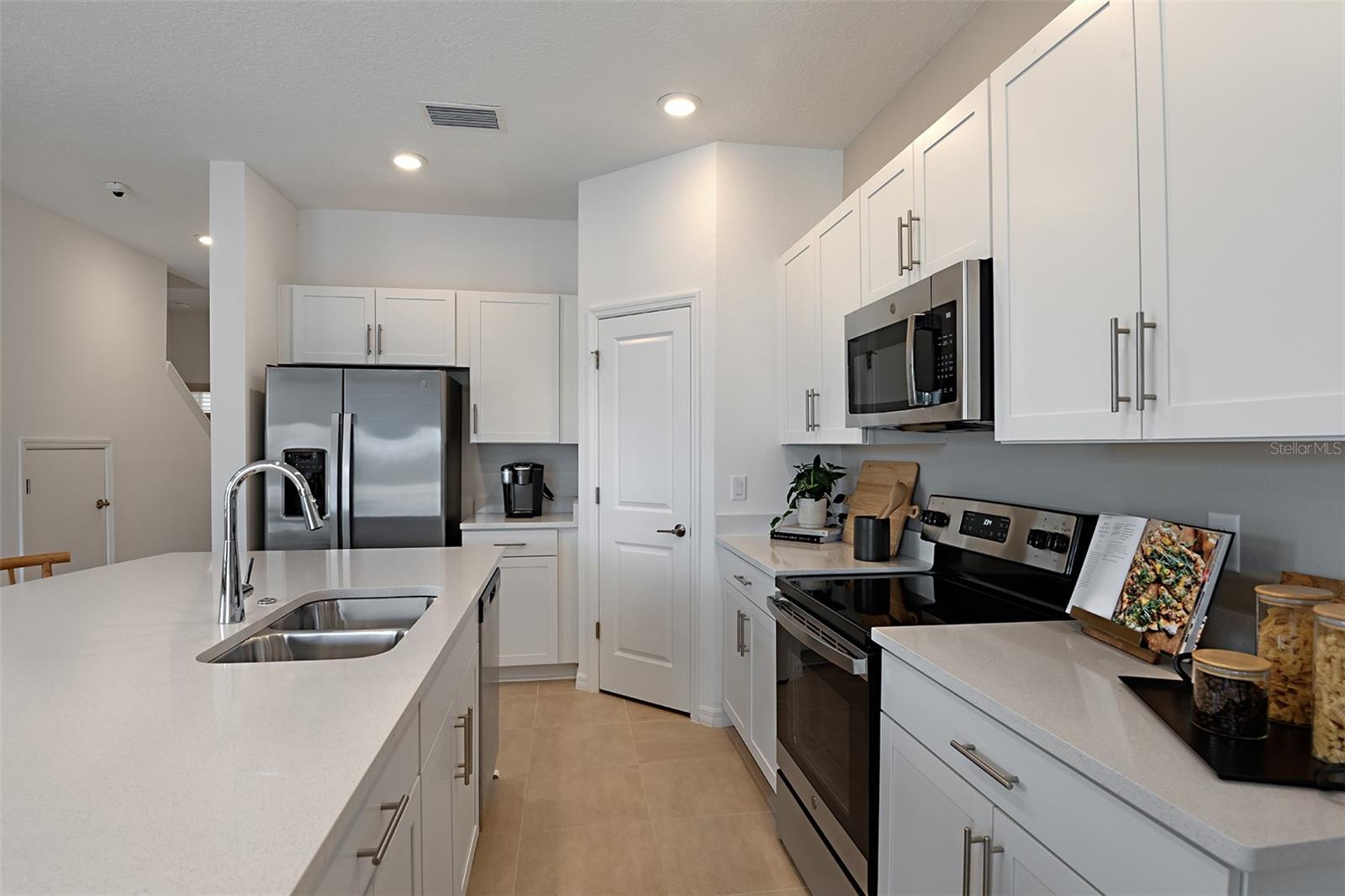 VINTERRA TOWNHOMES - Residential