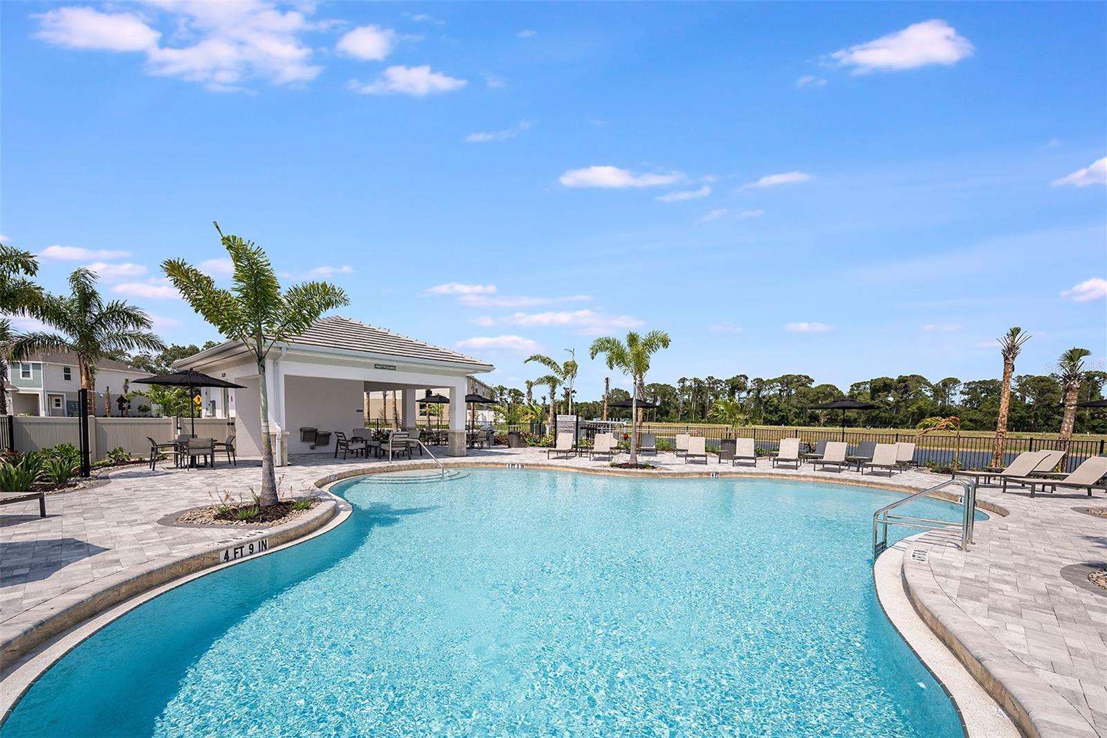 VINTERRA TOWNHOMES - Residential