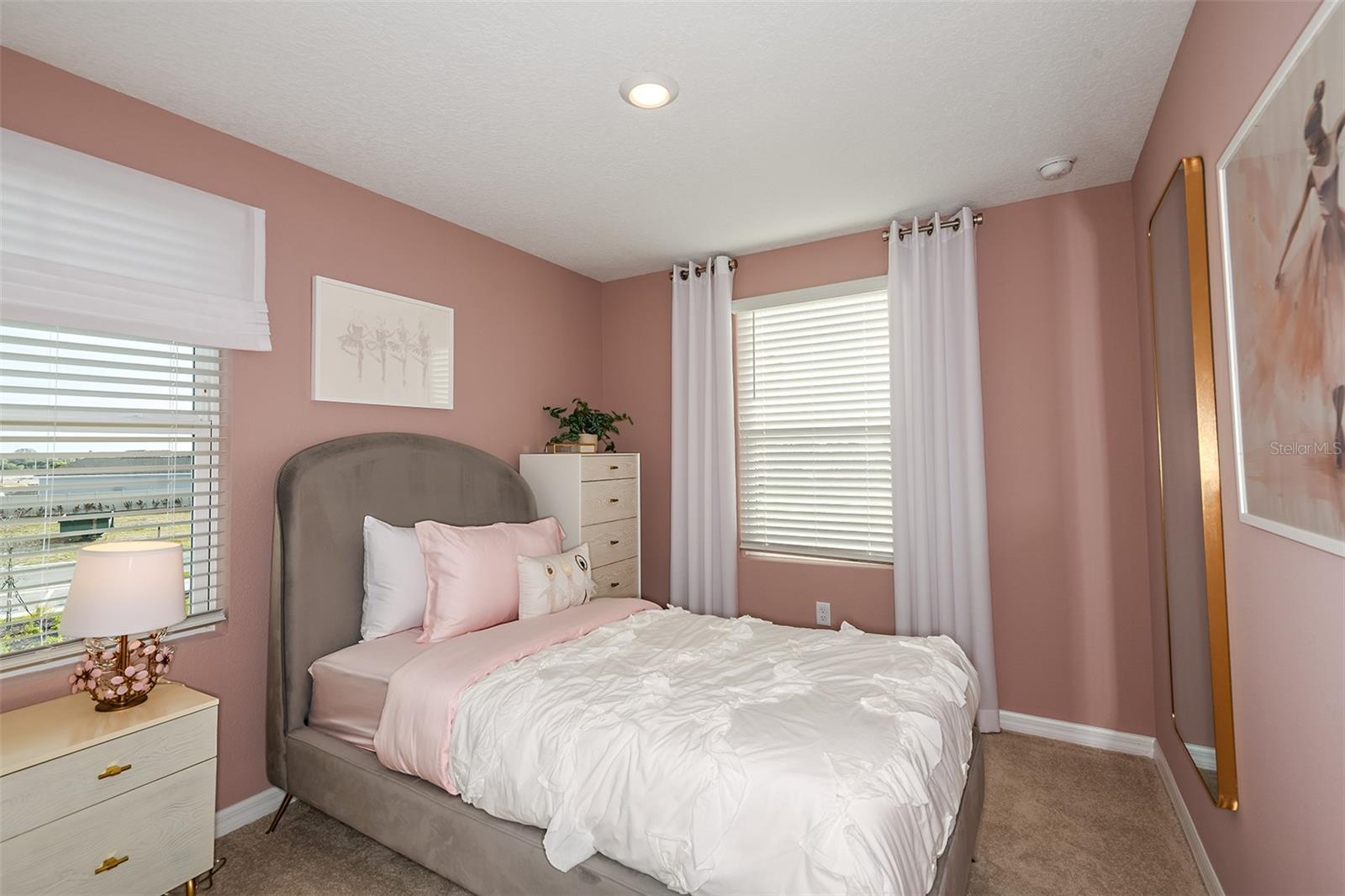 VINTERRA TOWNHOMES - Residential