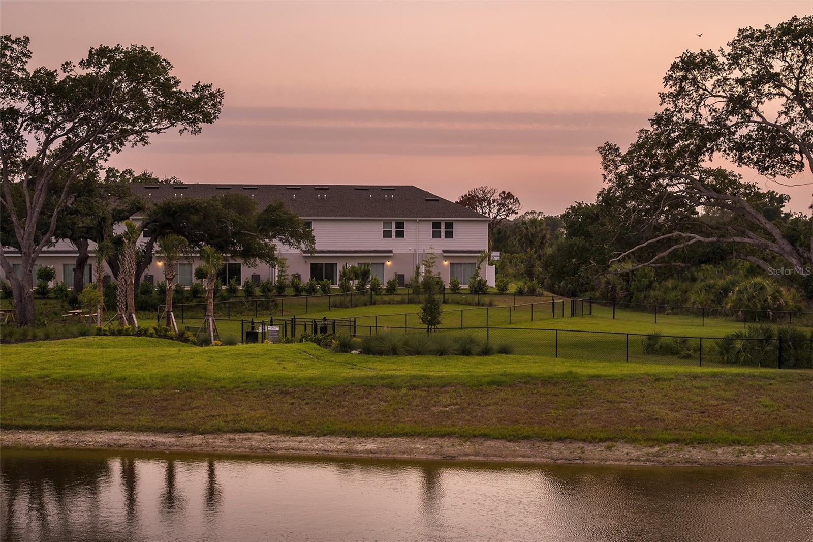 VINTERRA TOWNHOMES - Residential