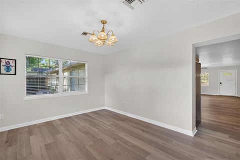 Tiny photo for 130 N Johns Street, Mount Dora, FL 32757 (MLS # G5101529)