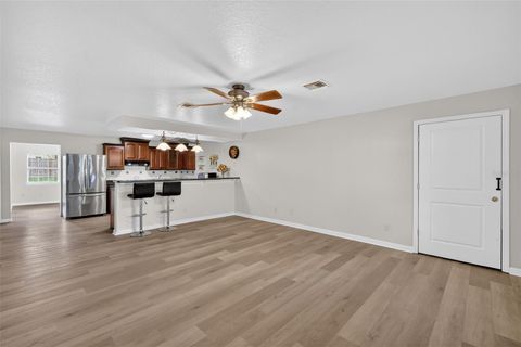 Tiny photo for 130 N Johns Street, Mount Dora, FL 32757 (MLS # G5101529)