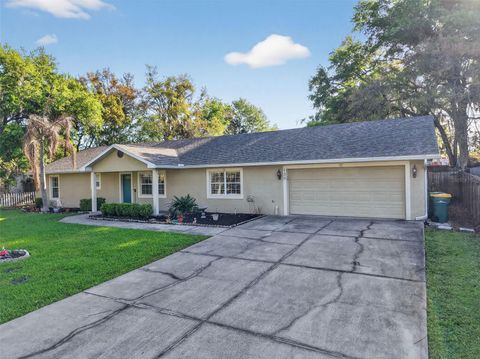 Tiny photo for 130 N Johns Street, Mount Dora, FL 32757 (MLS # G5101529)