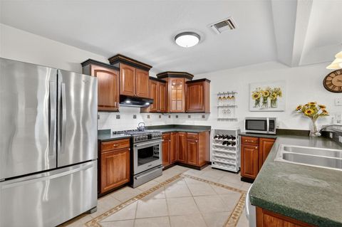 Tiny photo for 130 N Johns Street, Mount Dora, FL 32757 (MLS # G5101529)