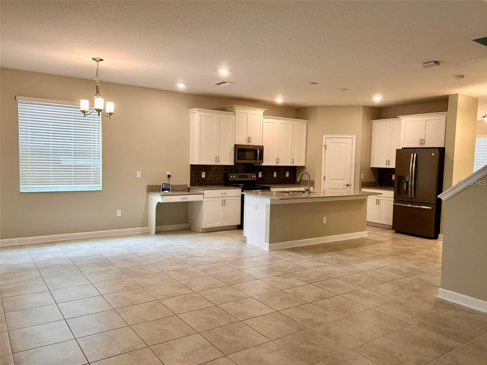 STOREY PK-PH 4 - Residential Lease