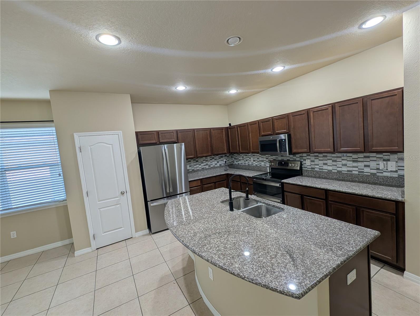 TANGLEWOOD PRESERVE PH 2 - Residential Lease