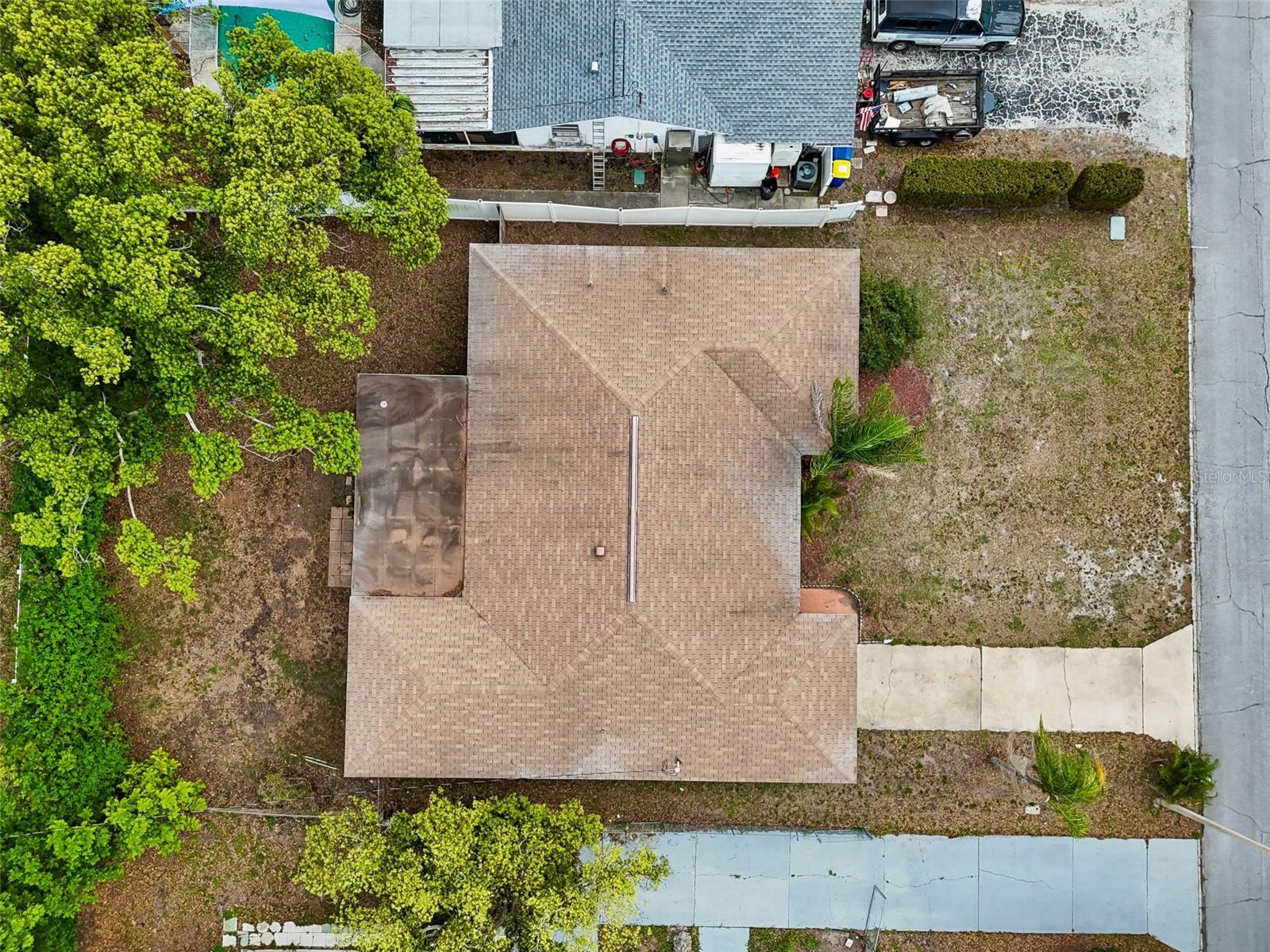 GOLDEN GROVES - Residential