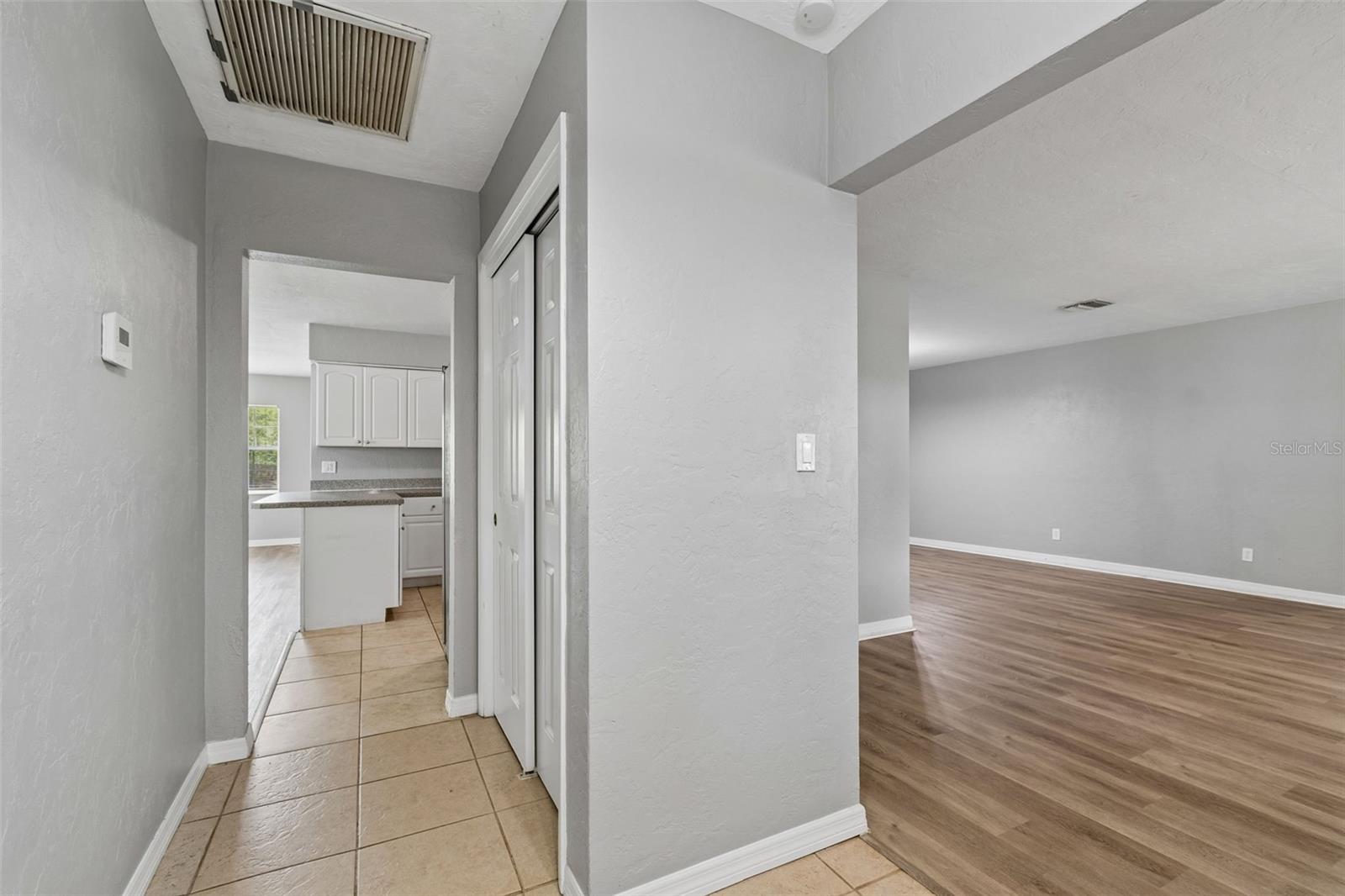 GOLDEN GROVES - Residential