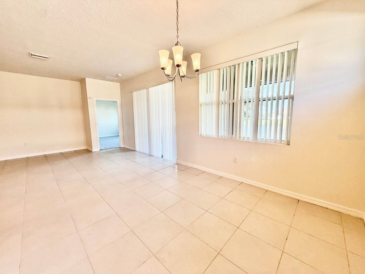 EPPERSON RANCH SOUTH PH 1C-1 - Residential Lease