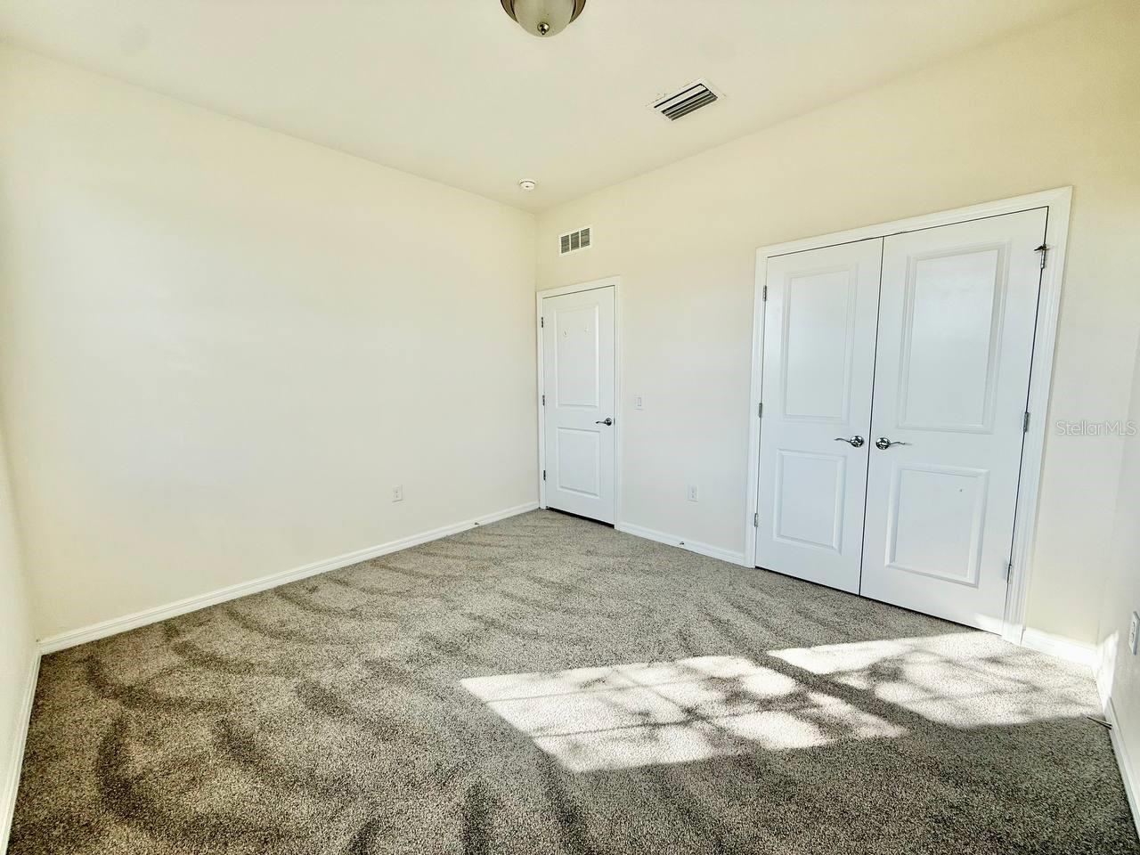 EPPERSON RANCH SOUTH PH 1C-1 - Residential Lease