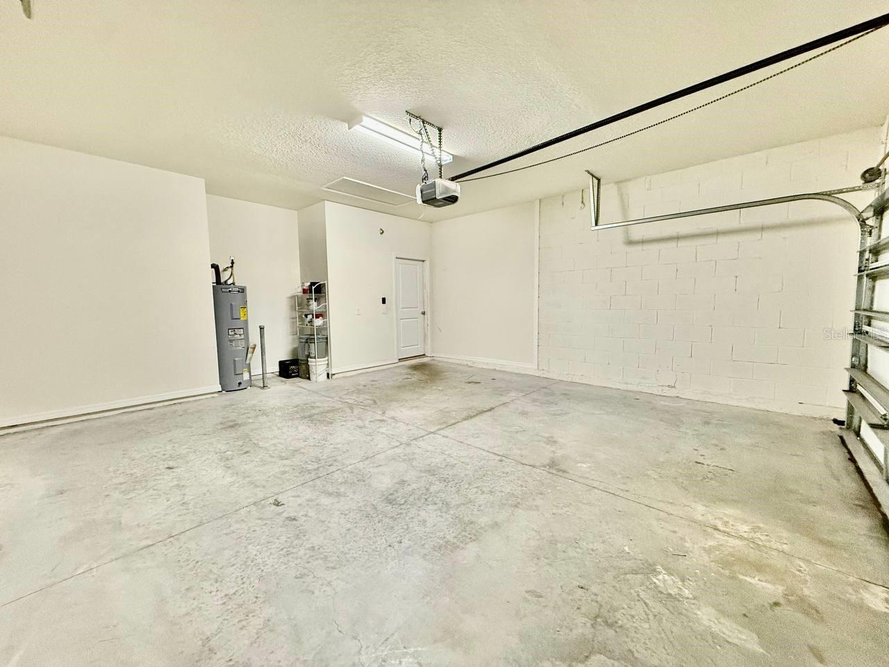 EPPERSON RANCH SOUTH PH 1C-1 - Residential Lease