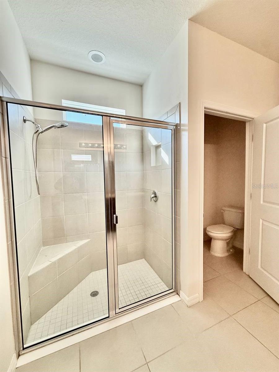 EPPERSON RANCH SOUTH PH 1C-1 - Residential Lease