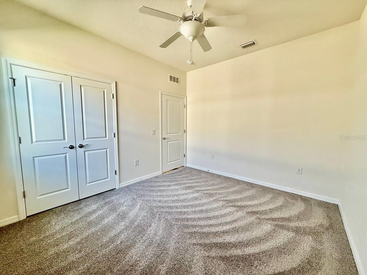 EPPERSON RANCH SOUTH PH 1C-1 - Residential Lease