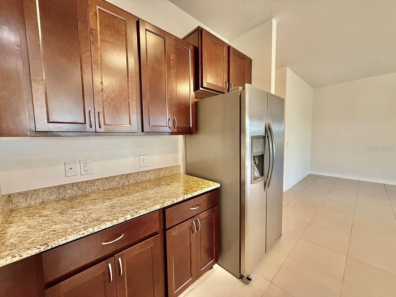 EPPERSON RANCH SOUTH PH 1C-1 - Residential Lease