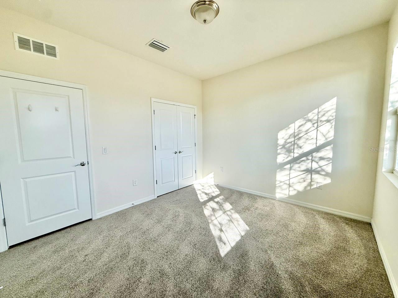 EPPERSON RANCH SOUTH PH 1C-1 - Residential Lease