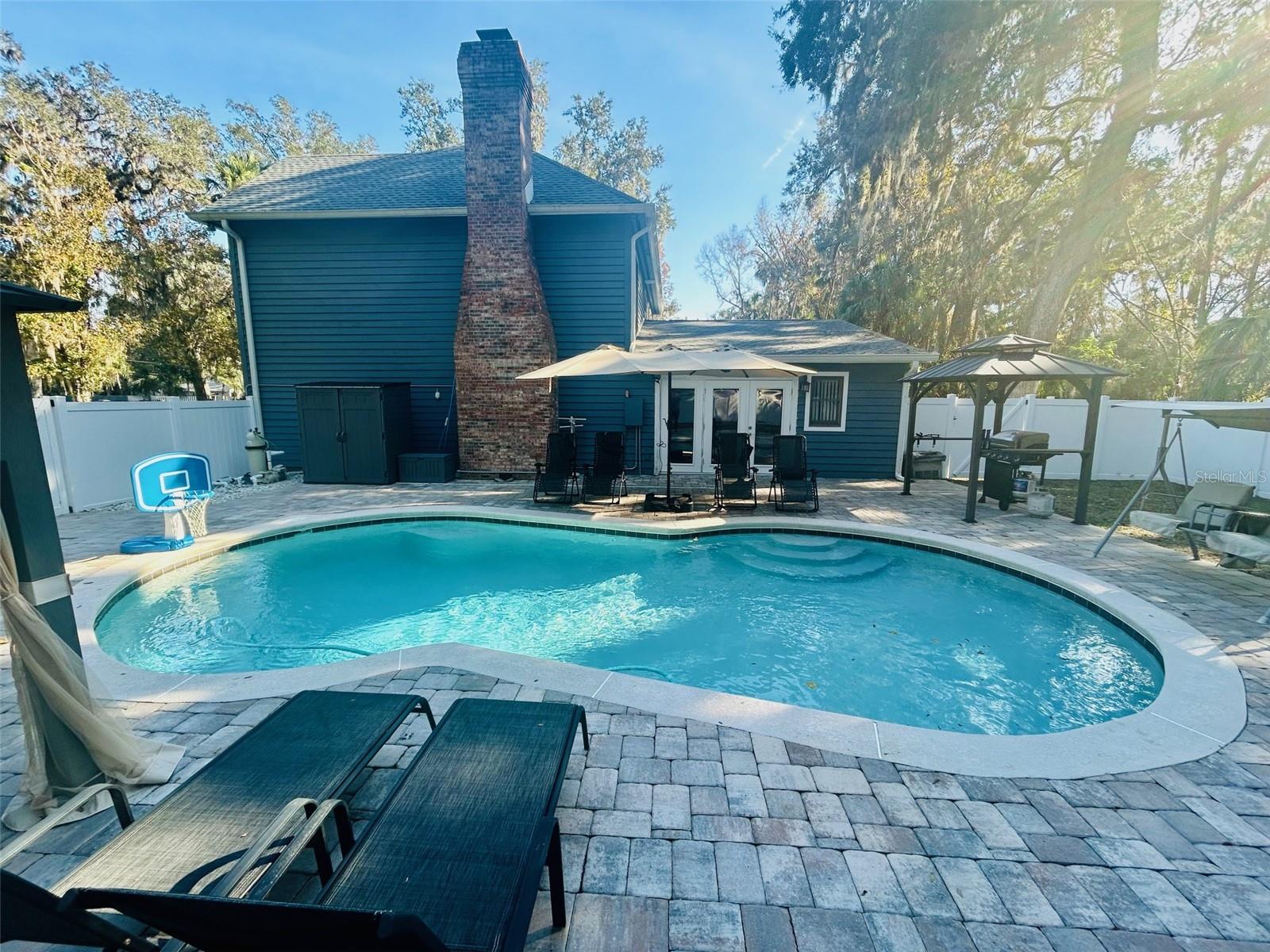 472 WILDWOOD DRIVE