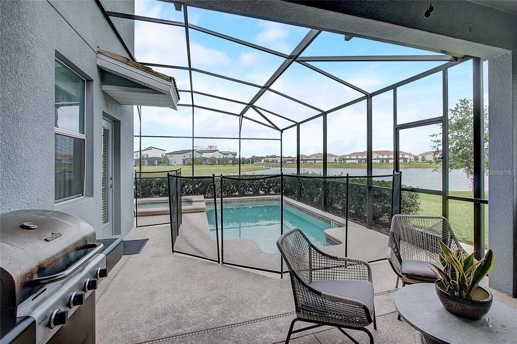 Photo of 4761 Kings Castle Circle, Kissimmee, FL 34746 (MLS # O6438124)