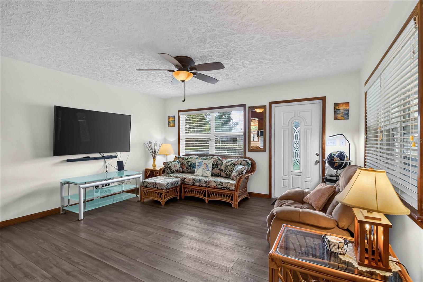 4704 PARK ACRES DRIVE