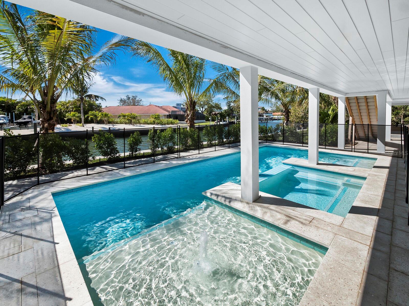 LONGBOAT SHORES - Residential