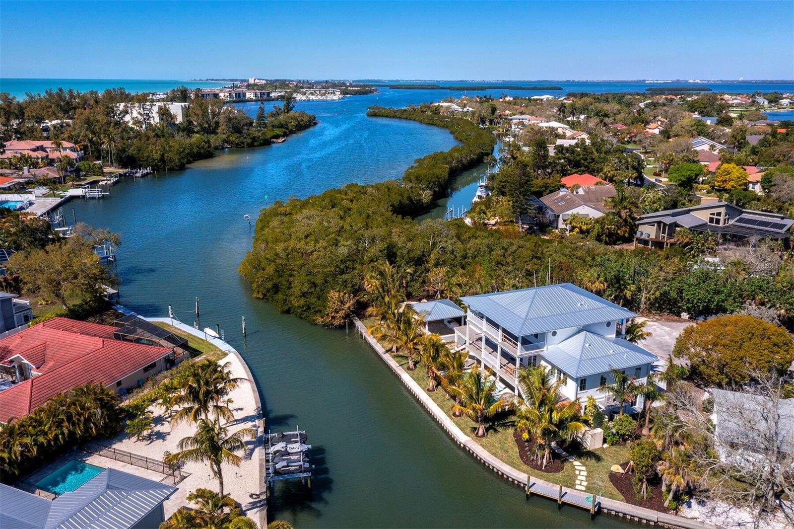 LONGBOAT SHORES - Residential