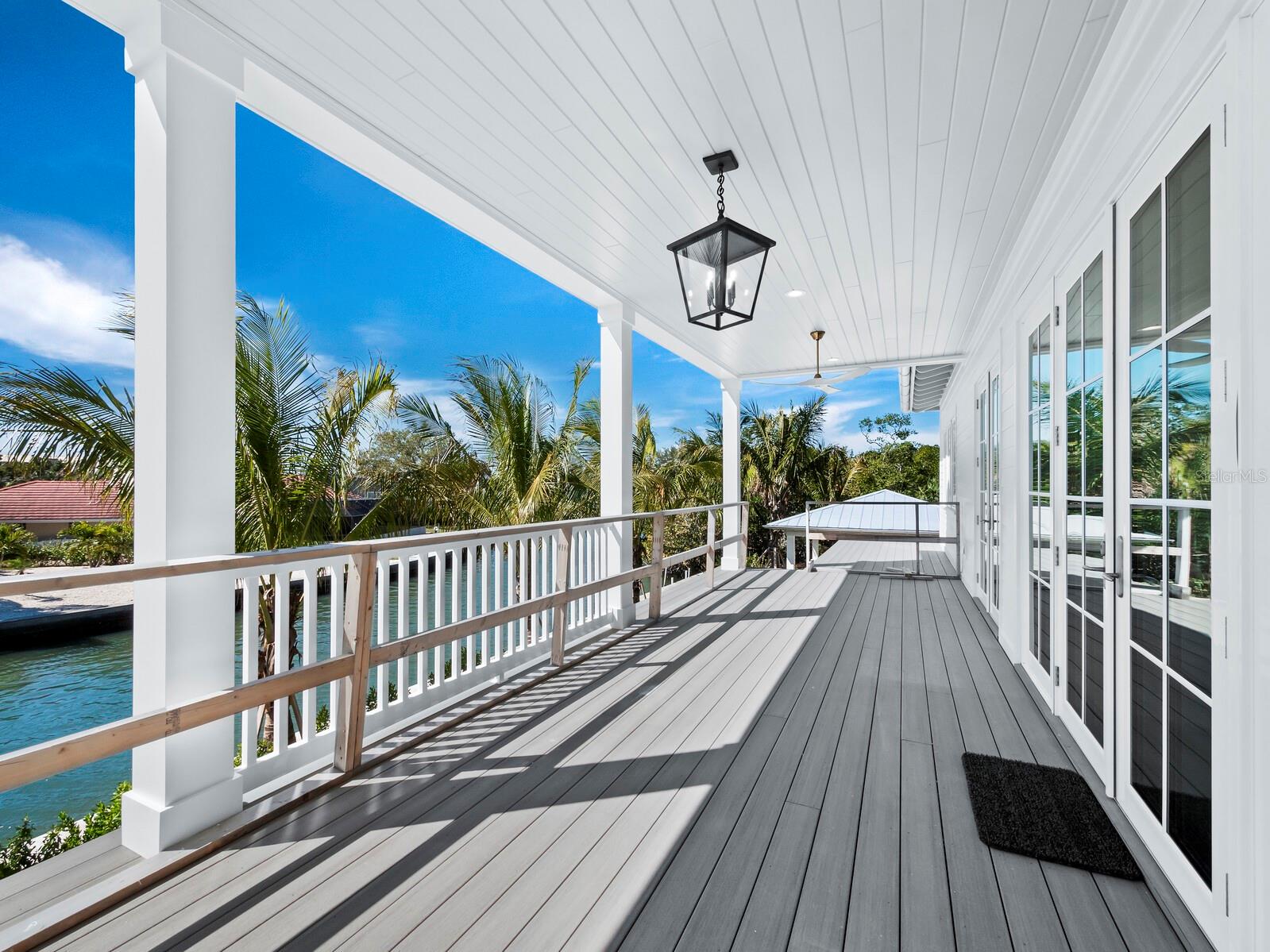 LONGBOAT SHORES - Residential