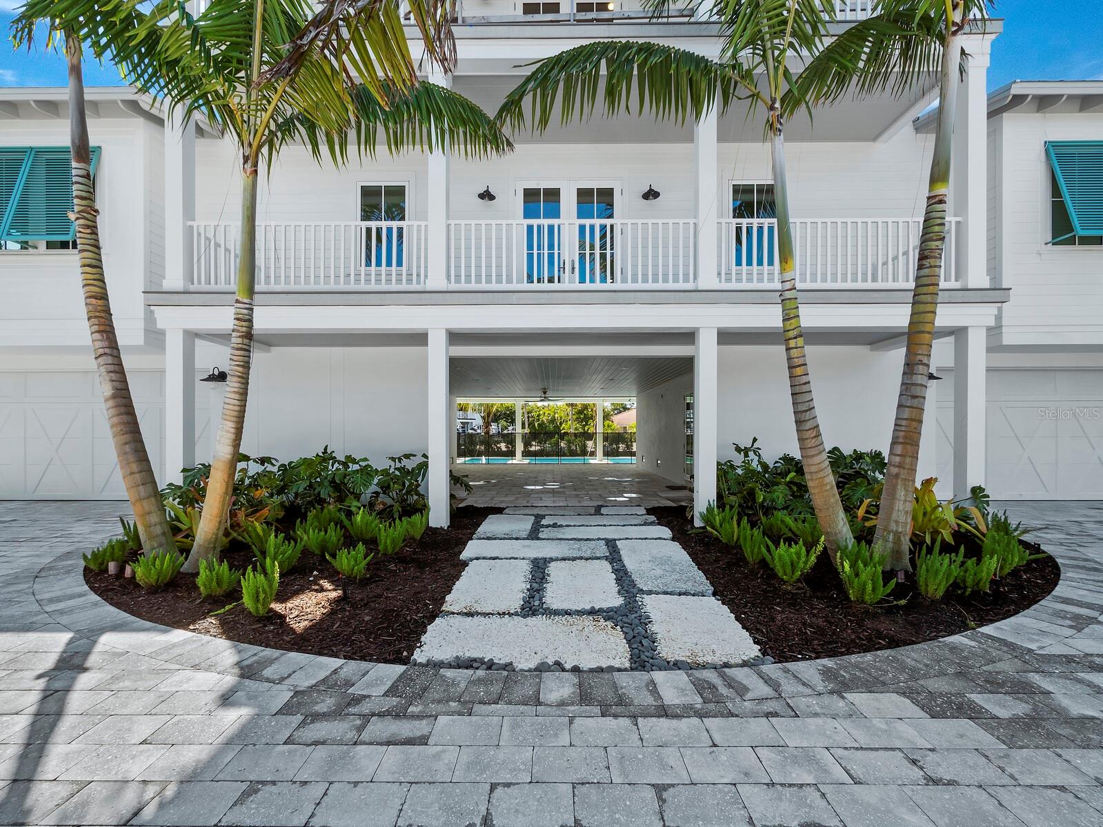 LONGBOAT SHORES - Residential