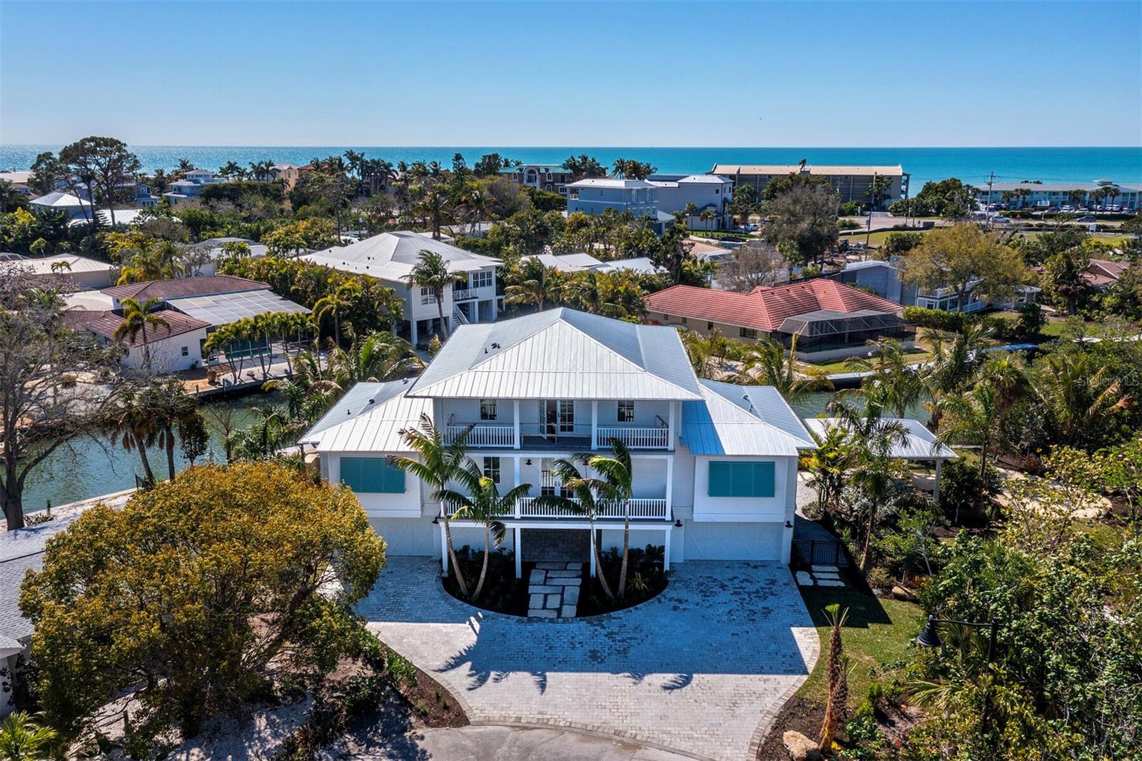 LONGBOAT SHORES - Residential