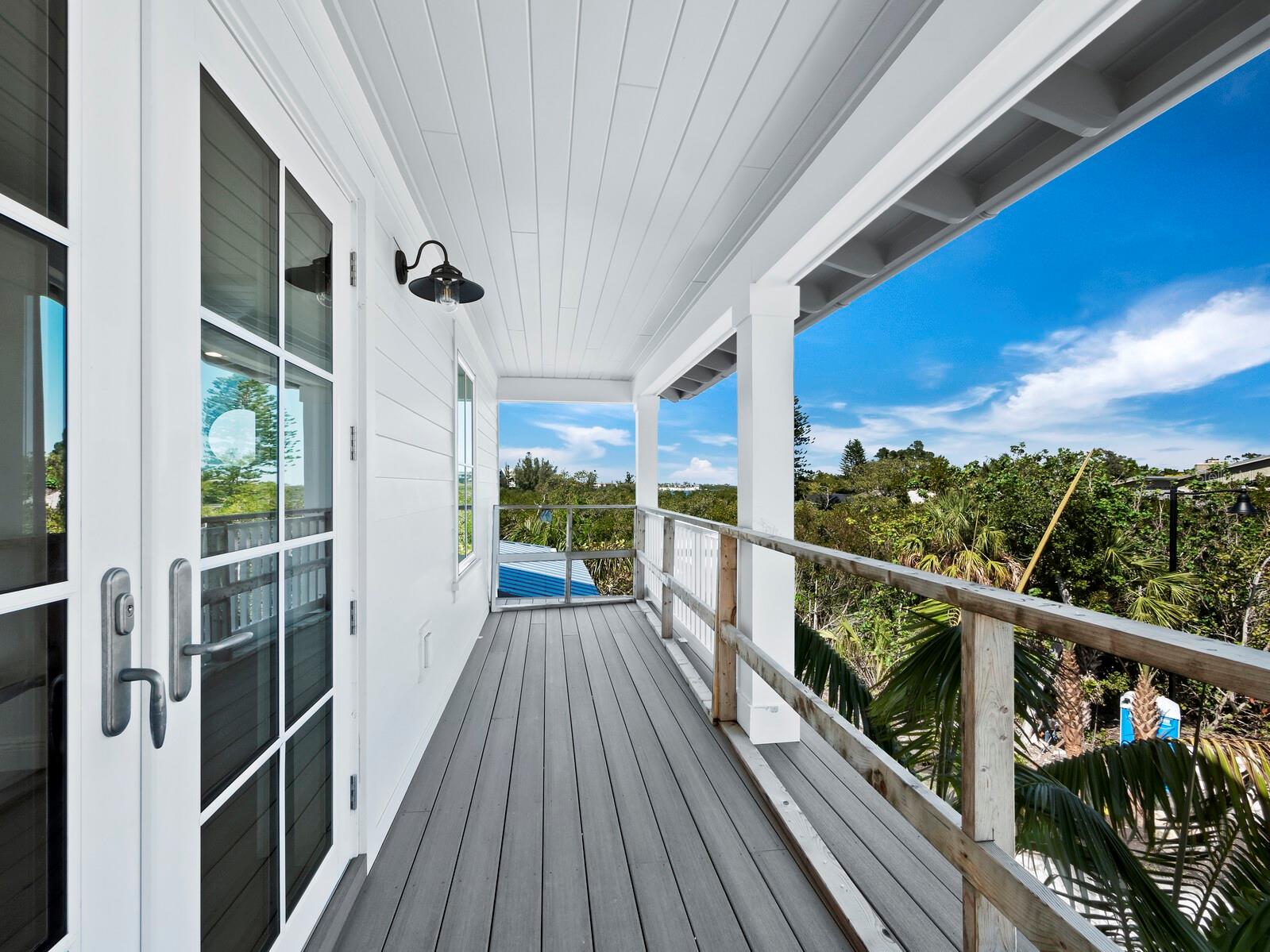 LONGBOAT SHORES - Residential