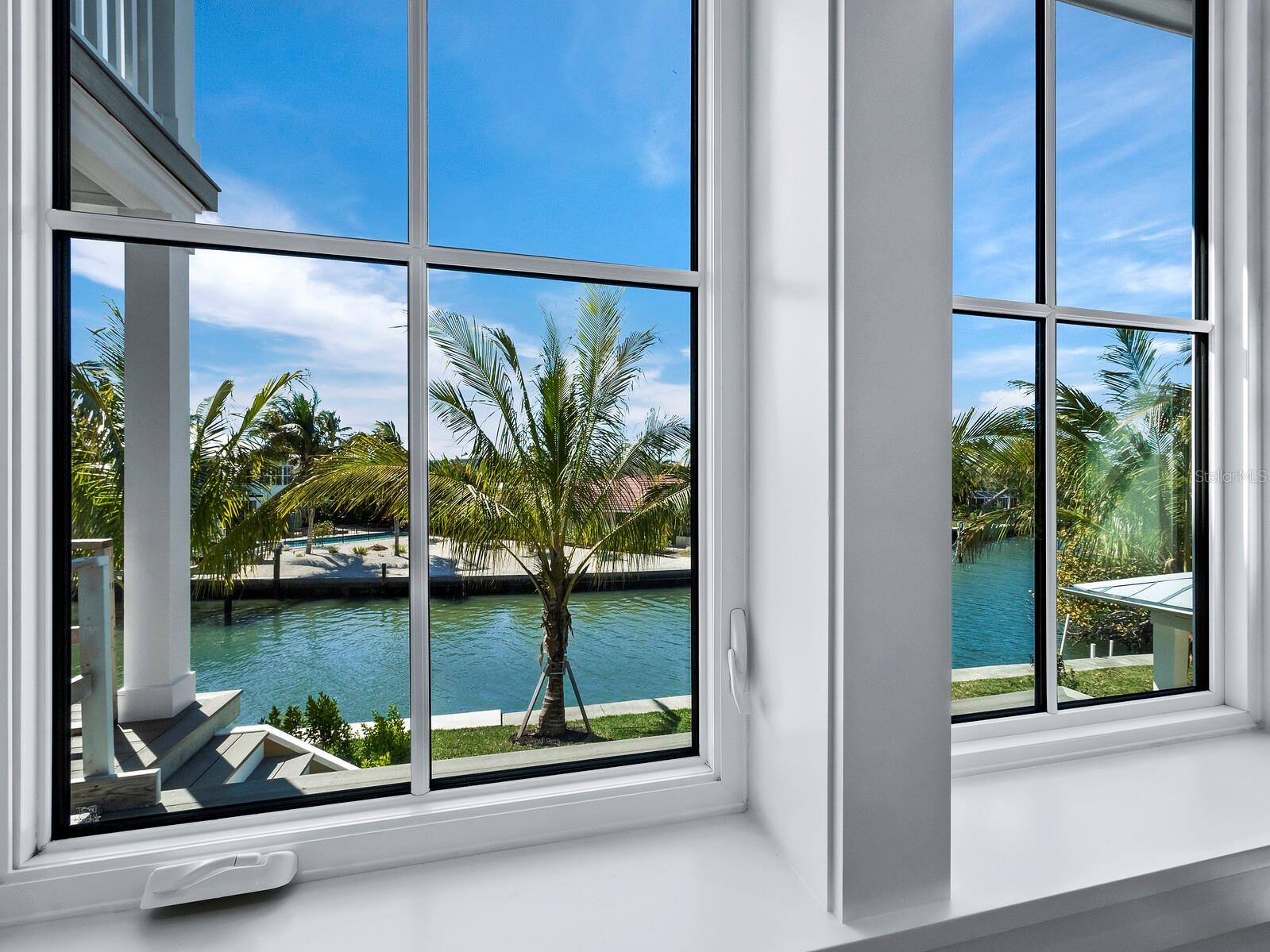 LONGBOAT SHORES - Residential