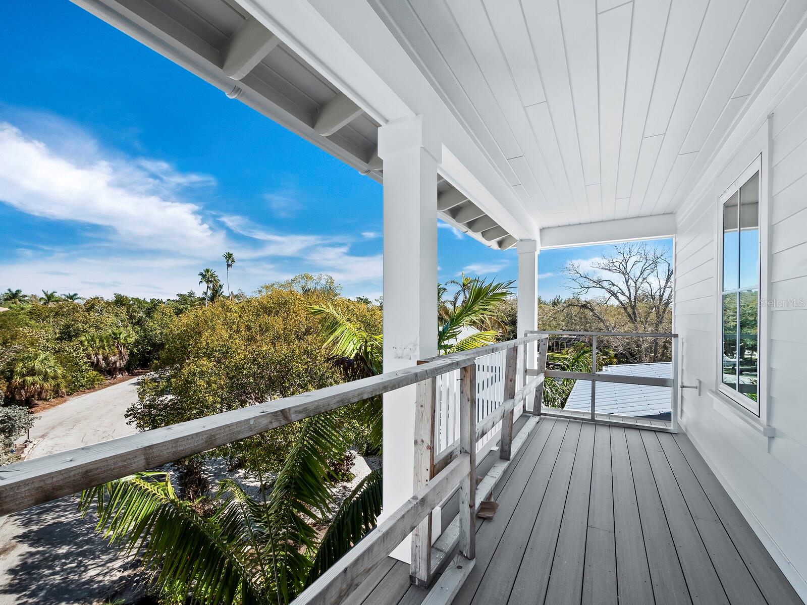 LONGBOAT SHORES - Residential